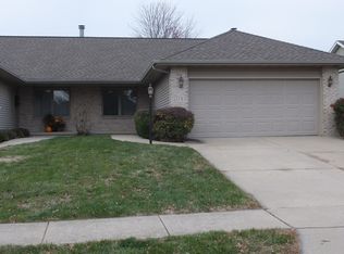 113 Eagle Ridge Dr, Chatham, IL 62629