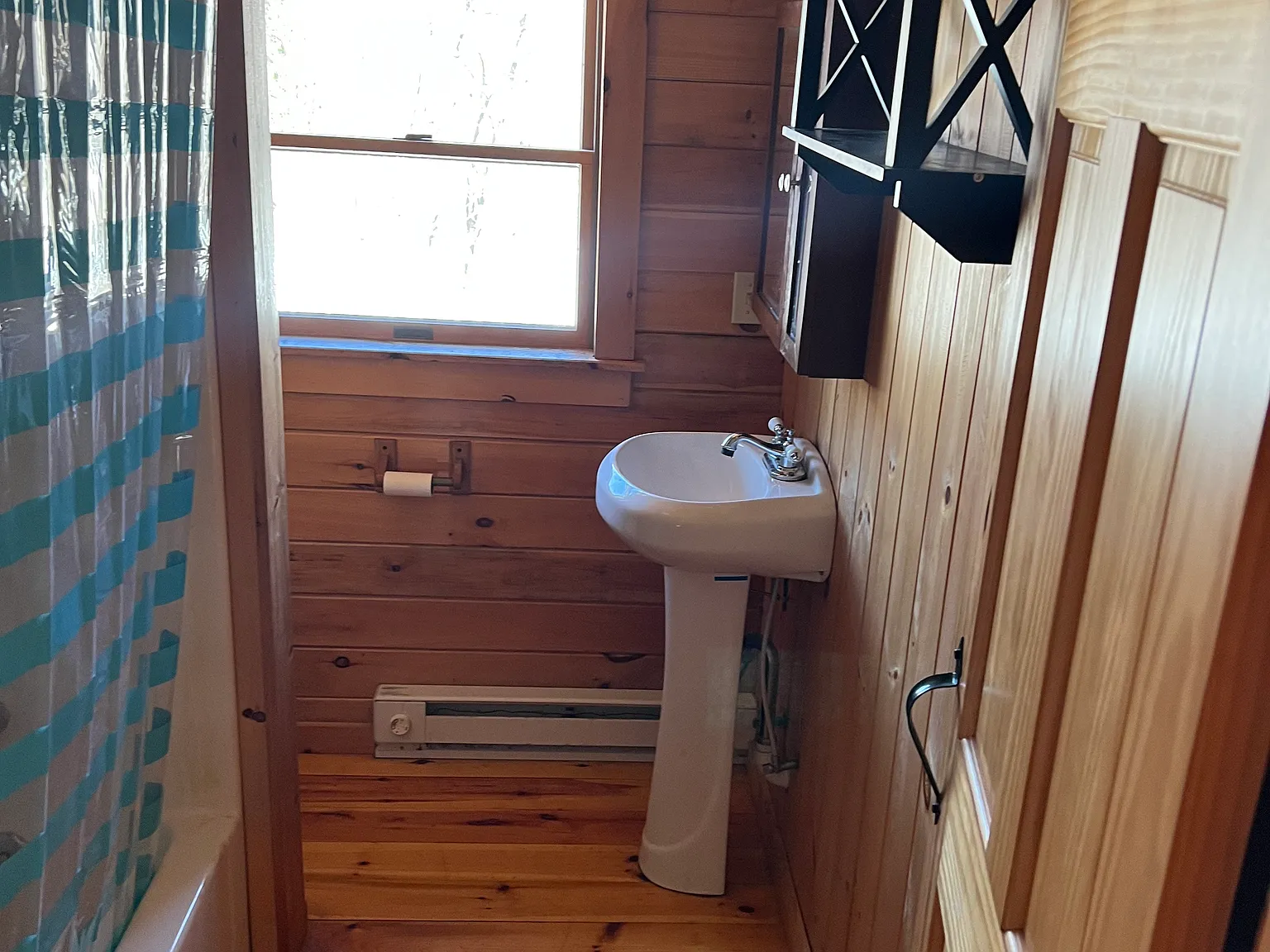 3 bed, 1200 sqft, $2,195 — Photo 2