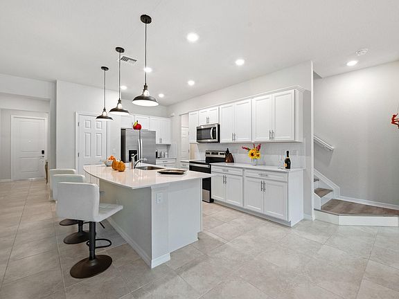 5th image of 2179 Appleton Circle