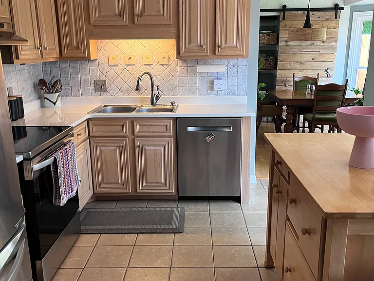 217 Pebble Glen Dr — Photo 8