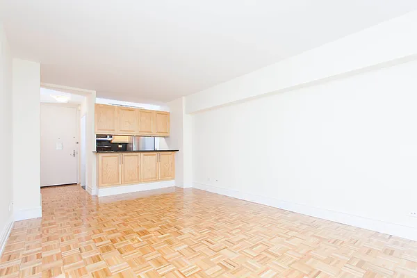 Rented by Mirador Real Estate | media 2