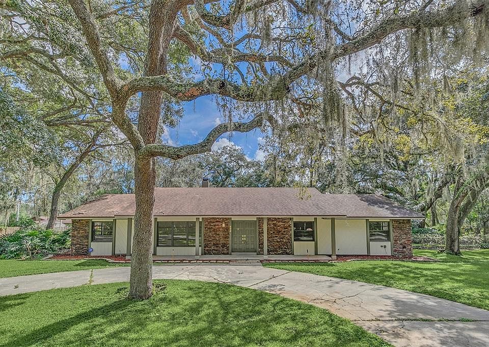 1st image of 305 KIMBERLY COURT