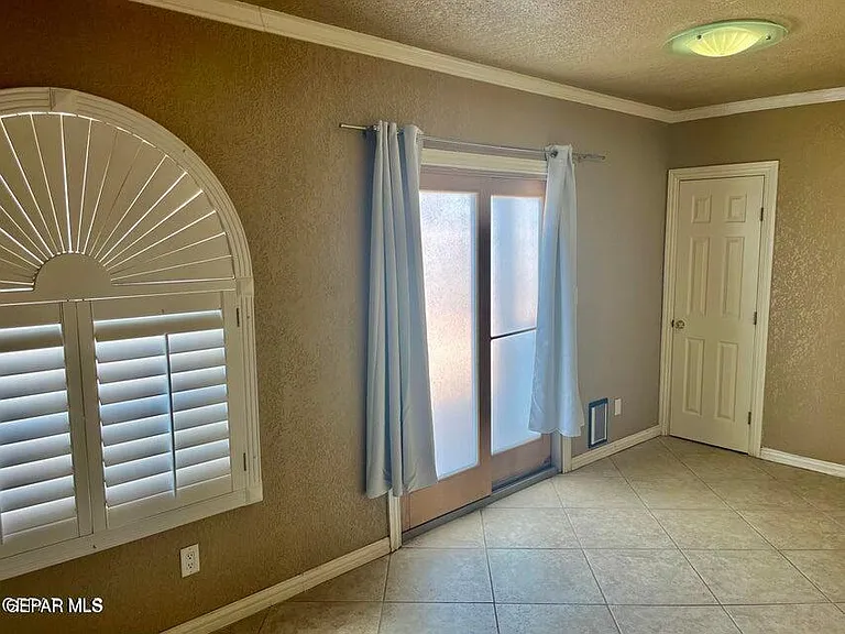 7409 Edgemere Blvd — Photo 44