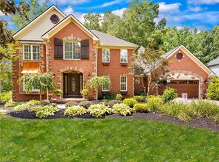 4006 Greenridge Dr, Uniontown, OH 44685
