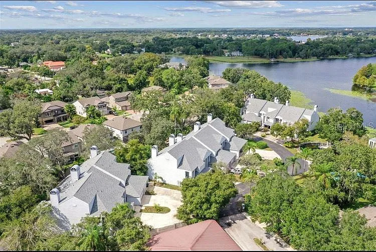 2 bed, 2.5 bath, 1782 sqft, $2,400 — Photo 2