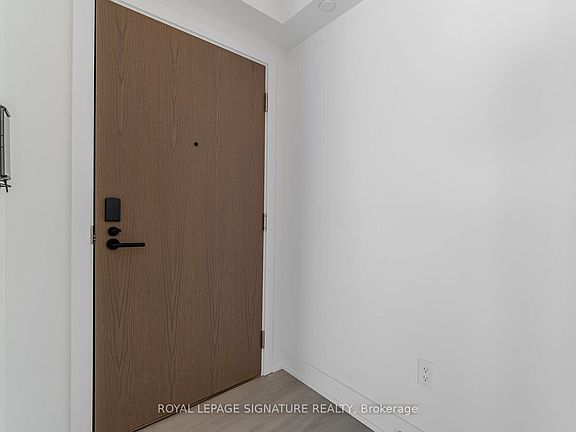 5th image of 10 Eva Rd #2701