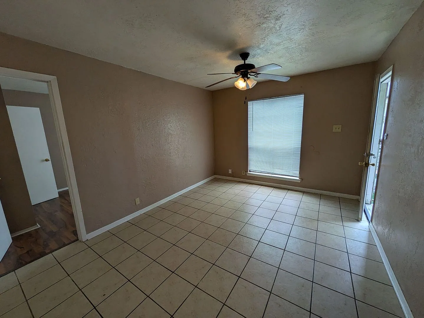 4610 Maddox St — Photo 3