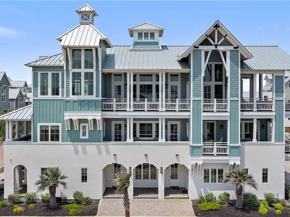 180 Sunrise Ave, Pt Aransas, TX 78373