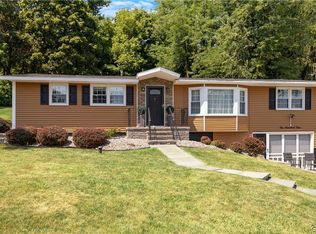 104 Ivy Ln, Syracuse, NY 13219
