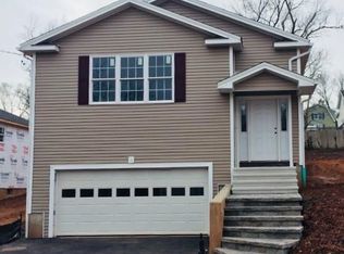 5 Carle Rd, Branford, CT 06405