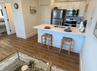 1233 Oasis Dr #A, Escondido, CA 92026