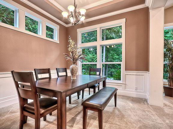 Formal dining