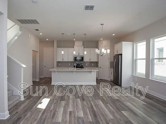 3rd image of 9960 Pallida Hickory Way