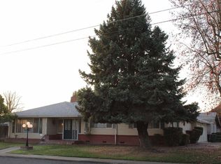 1055 Cedar Pl, Oakdale, CA
