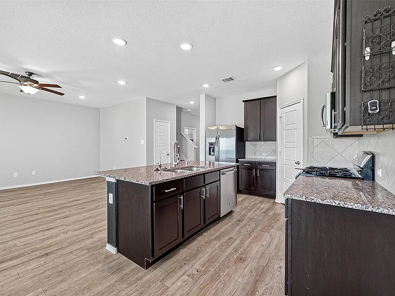 21522 Autumn Summit St — Photo 13