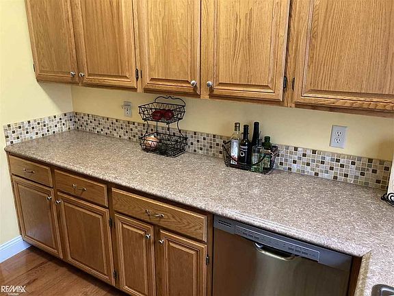5th image of 20554 Longwood Dr