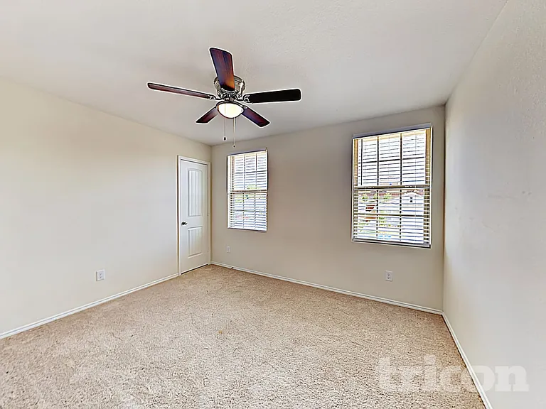 5697 McClelland St — Photo 27
