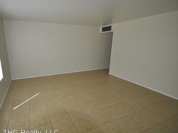 4th image of 3700 W Cavalier Dr