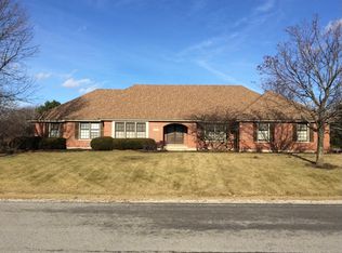 1S670 Verdun Dr, Winfield, IL 60190