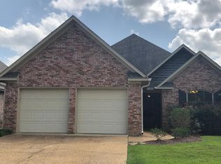 721 Chambord Dr, Brandon, MS 39042