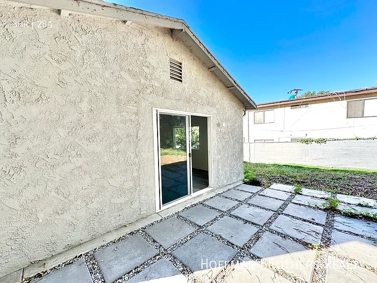 2429 W Avenue 33 — Photo 16