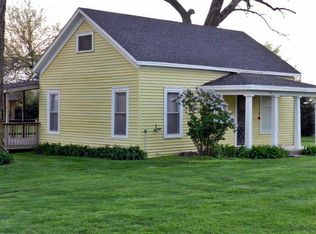 10230 Military Trail Rd, Manhattan, KS 66502