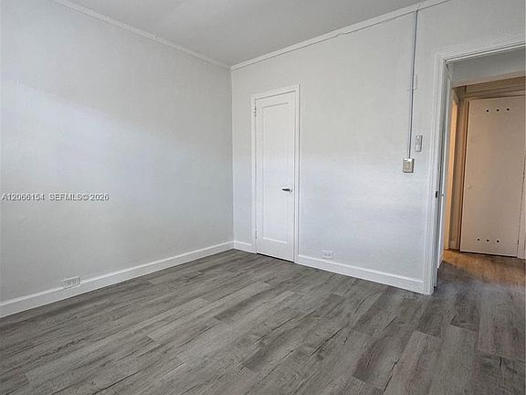 4th image of 568 E 49th St
