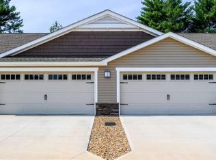 932 Cirrus St #102, Lake Wylie, SC 29710