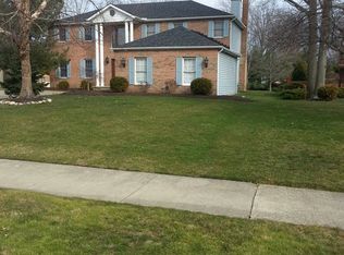 2753 Wakefield Ln, Westlake, OH 44145