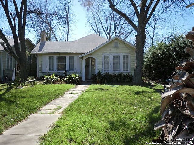 1st image of 1746 W Magnolia Ave