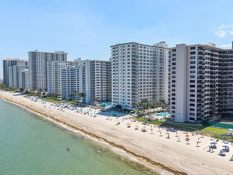 3750 Galt Ocean Dr #1002 — Photo 34