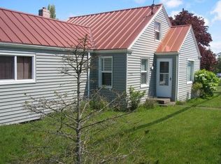 1192 SW Fort Nugent Ave, Oak Harbor, WA 98277
