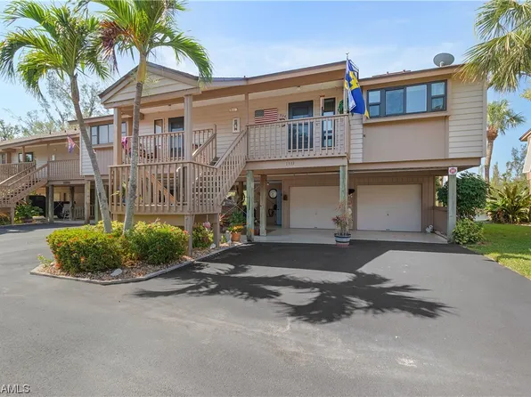 7533 Captains Harbor Dr APT 904, Bokeelia, FL 33922