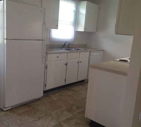 5th image of 1500 McDonald Ave APT 21