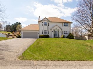 114 Willow Run Dr, Butler, PA 16001