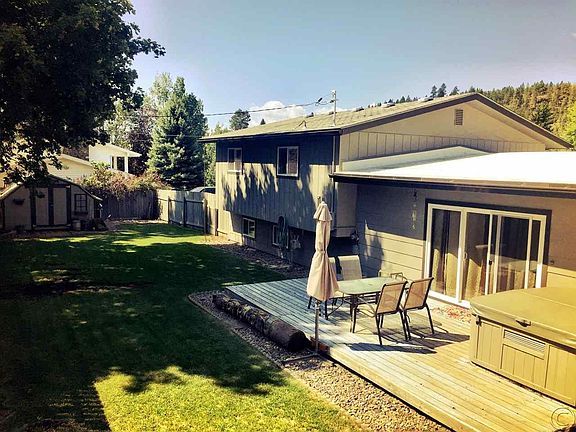3rd image of 2420 Woodland Ave