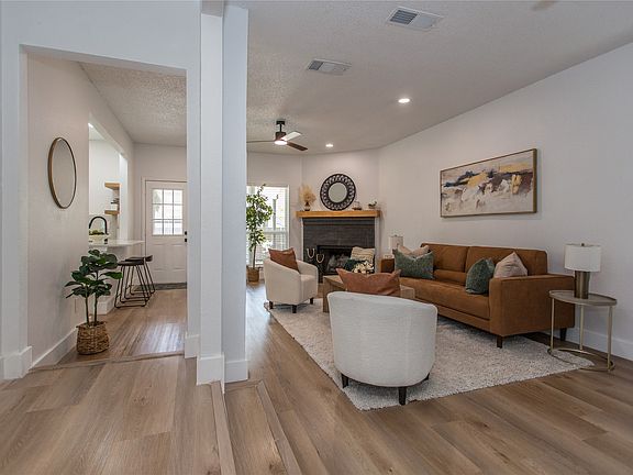 5th image of 1704 Brookarbor Ct