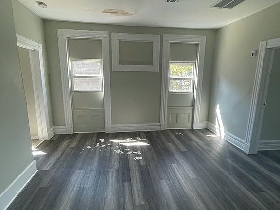 5th image of 176 N 14th St #3