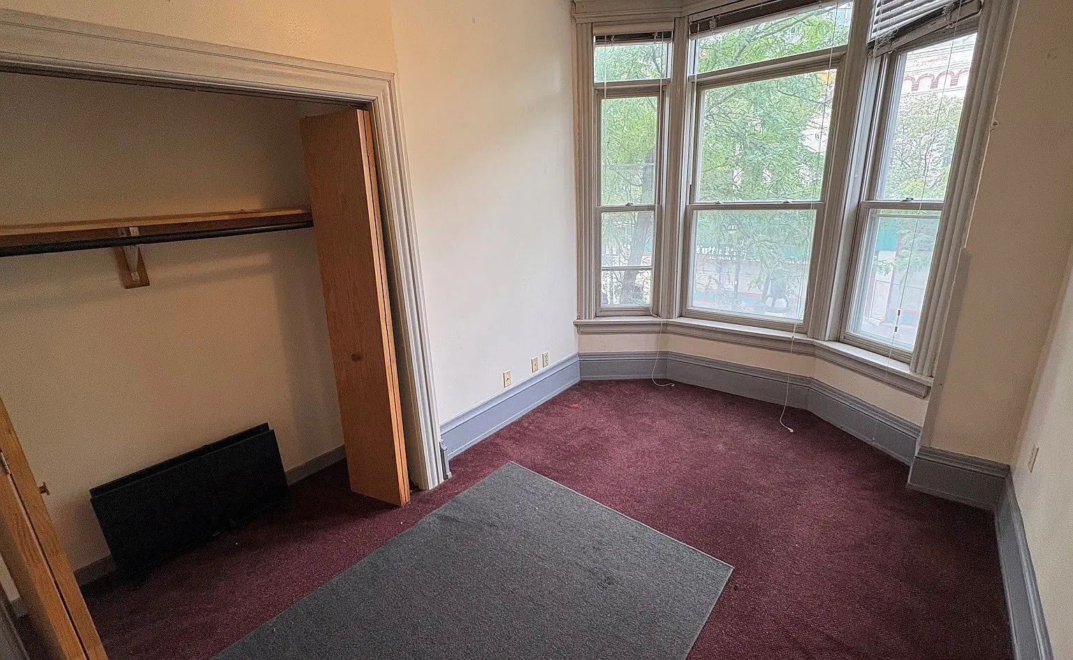 2 bed, 774 sqft, $1,885 — Photo 2