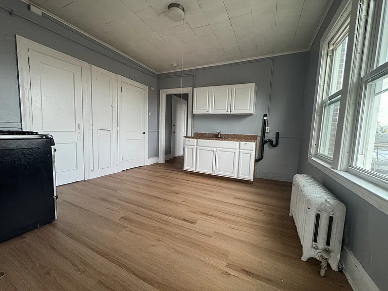 14 Standish St #2E — Photo 12