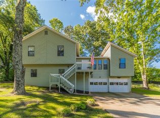 4032 Maxanne Dr NW, Kennesaw, GA 30144