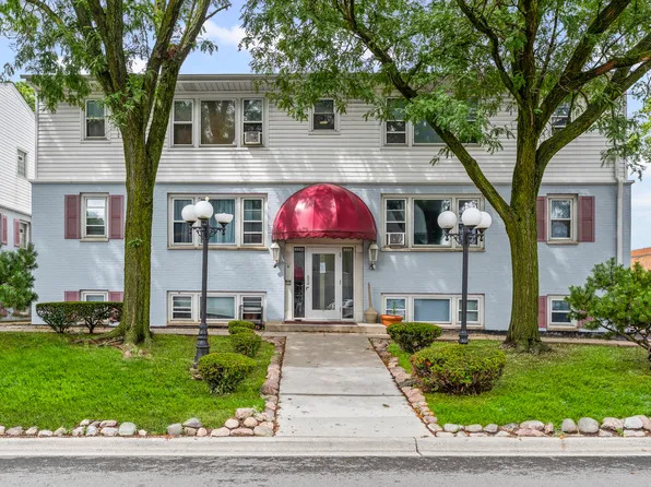 9501 Kelvin Ln APT 2443, Schiller Park, IL 60176