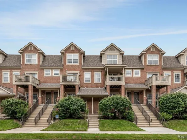 2795 Barclay Way #146, Ann Arbor, MI 48105