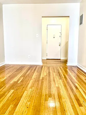 Rented by New York Residence | media 3