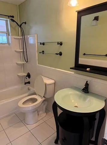7648 Alhambra Blvd — Photo 4