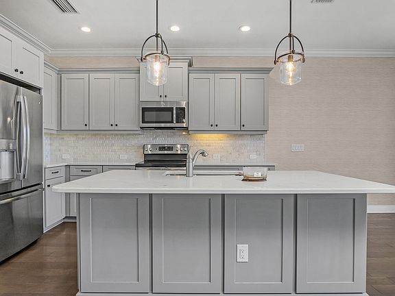 4th image of 2311 Sawyers Hill Rd #1-806-1