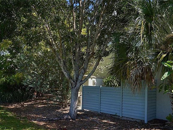 3rd image of 6018 Birnam Wood Ln