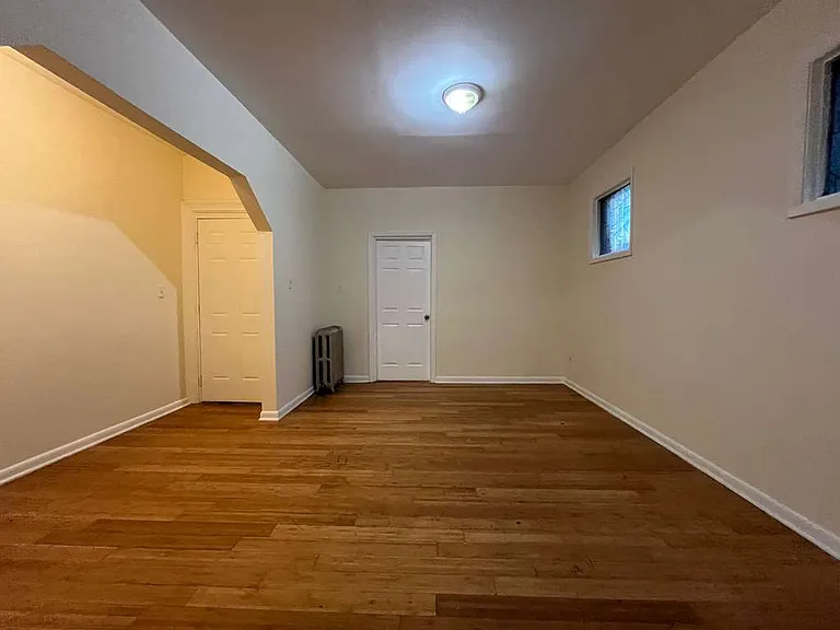 180 Bergen Ave #2 — Photo 7