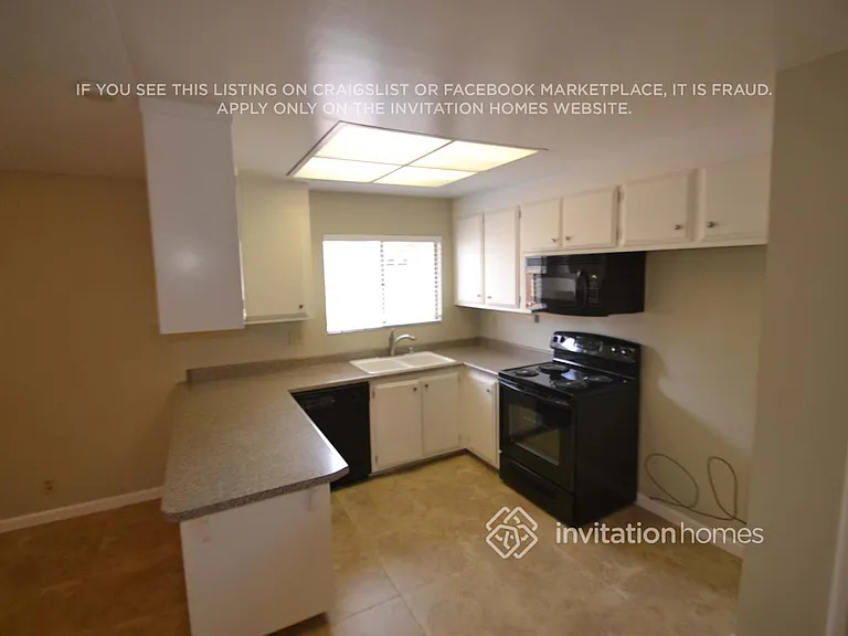 10601 Viani Way — Photo 4