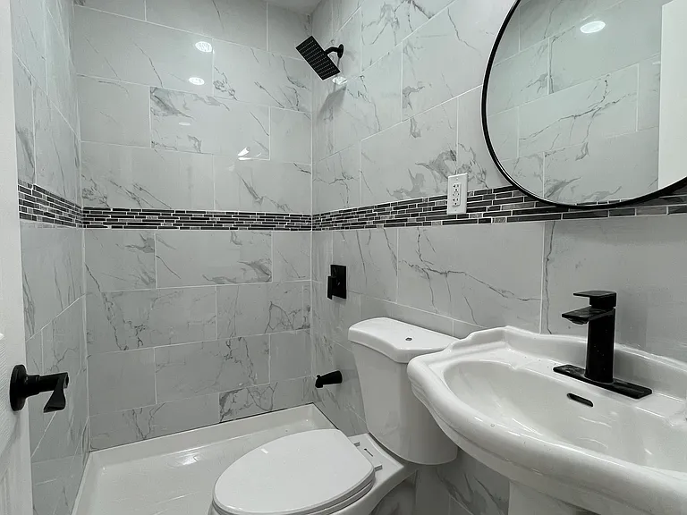 24030 141st Ave #2 — Photo 5